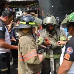 Labores en el área de La Tomatera, en el mercado La Terminal, zona 4 capitalina. ,Bomberos Voluntarios