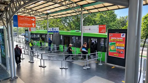 Transmetro cierra algunas paradas por fiestas patrias