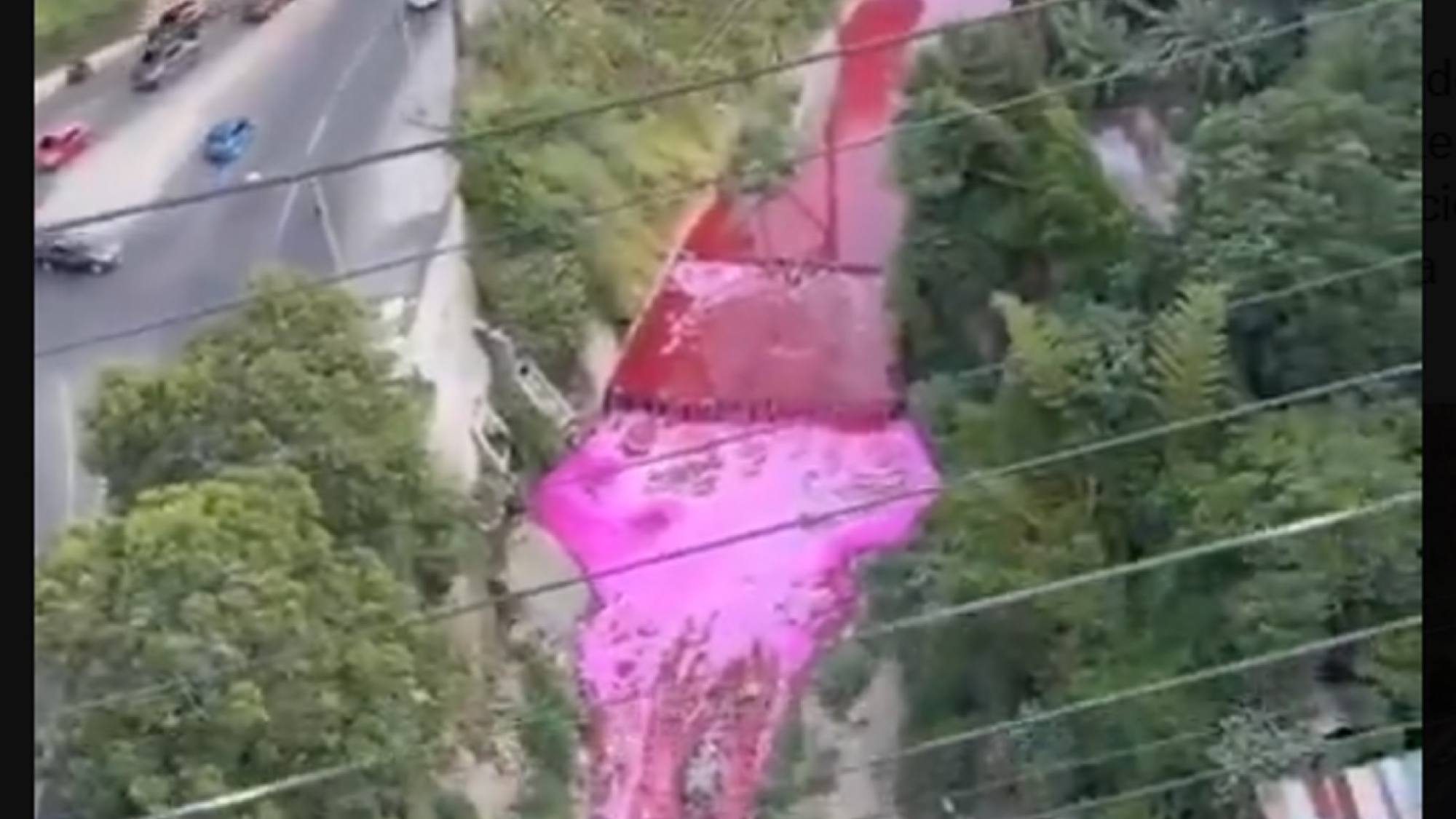Investigan color rojo en el río Las Vacas, Guatemala, tras denuncias de vecinos