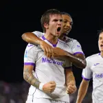Franco Mastantuono anotó un hat-trick en el triunfo de la Fiorentina ante Venezia - EFE