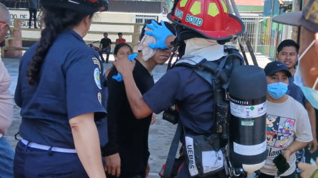 Bomberos reportan 20 heridos en bloqueos, cuatro con arma de fuego | Bomberos Municipales Departamentales