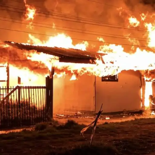 Incendio en hogar de adultos mayores deja al menos 16 muertos en Chile. ,Redes sociales. 