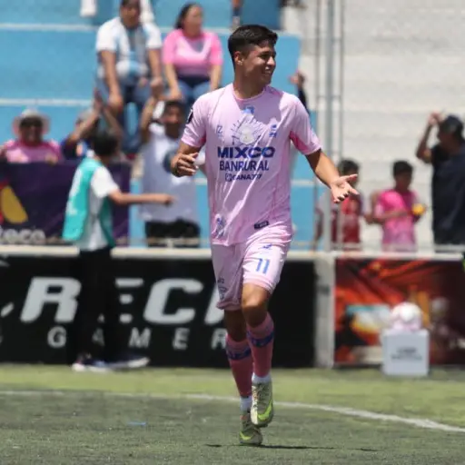 Celebración de Yonathan Pozuelos, jugador del Deportivo Mixco - Alex Meoño