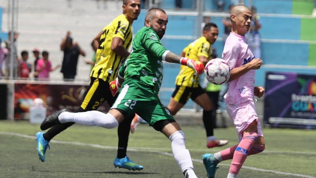 Partido entre Mixco y Aurora por la jornada 9 del Apertura 2026 | Alex Meoño