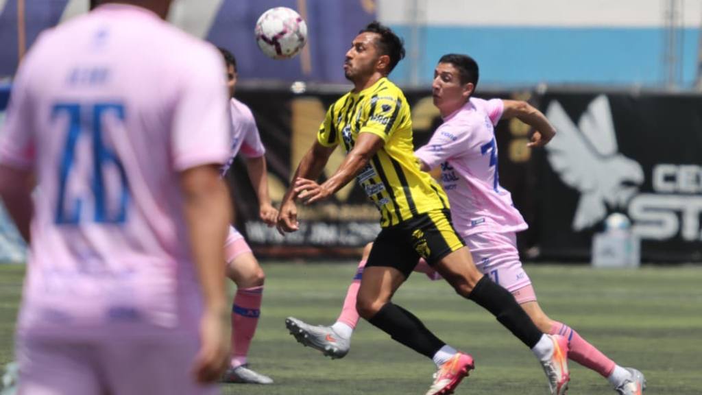 Partido entre Mixco y Aurora por la jornada 9 del Apertura 2026 | Alex Meoño
