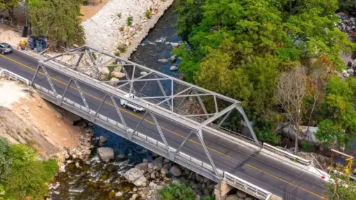 Anuncian cierres parciales en puente Santa Cruz este lunes
