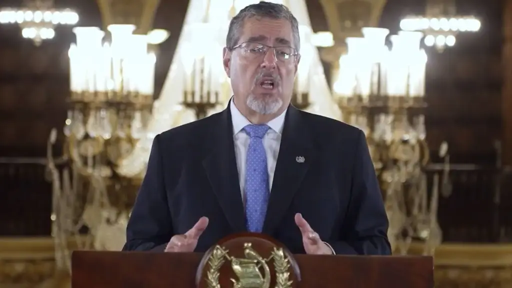 El presidente, Bernardo Arévalo, acusó a un diputado de retrasar las medidas para aliviar el costo de los combustibles. ,Emisoras Unidas.