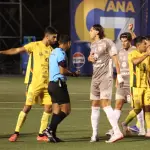 Agustín Vuletich fue expulsado frente a Marquense   