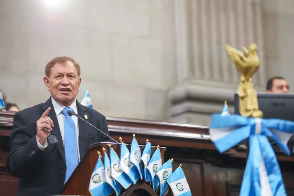 El presidente del Congreso, Luis Contreras, en la sesión solemne para conmemorar los 205 años de Independencia., Congreso