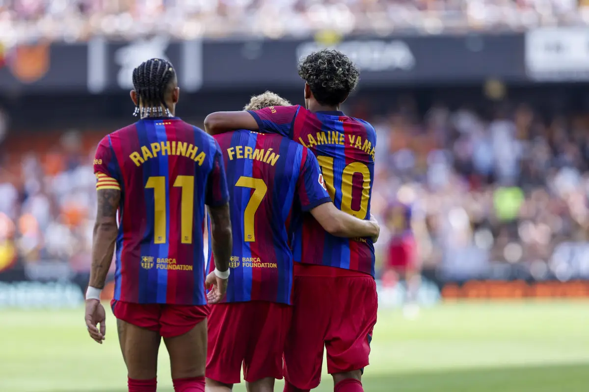 Celebración del Barcelona ante el Valencia en Mestalla - EFE