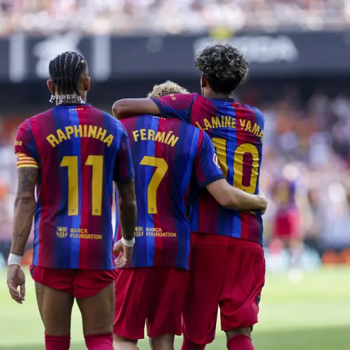 Celebración del Barcelona ante el Valencia en Mestalla - EFE