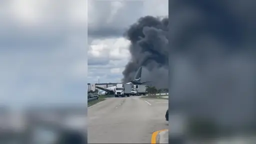 VIDEO: Un avión de carga se estrella en el aeropuerto de Miami