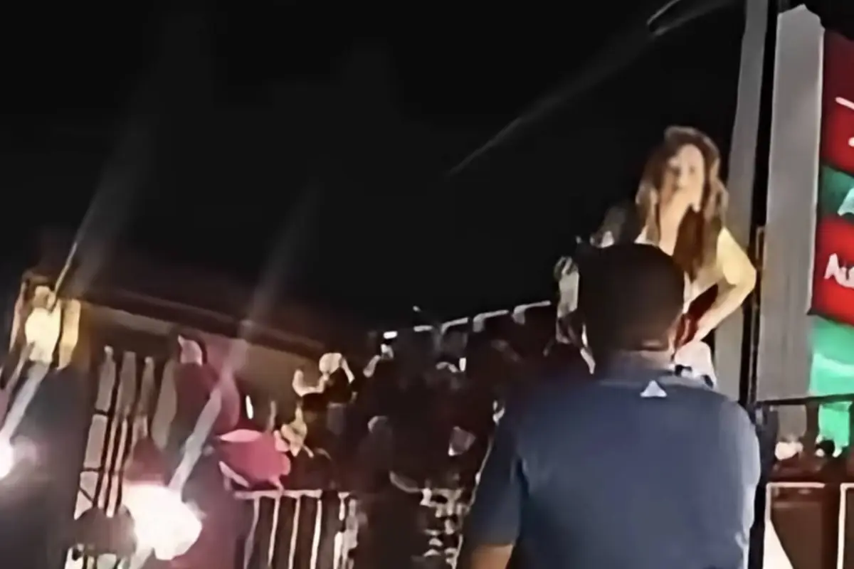 Reina de belleza guatemalteca se vuelve viral por peculiar respuesta durante una transmisión., Captura de pantalla video de Facebook.