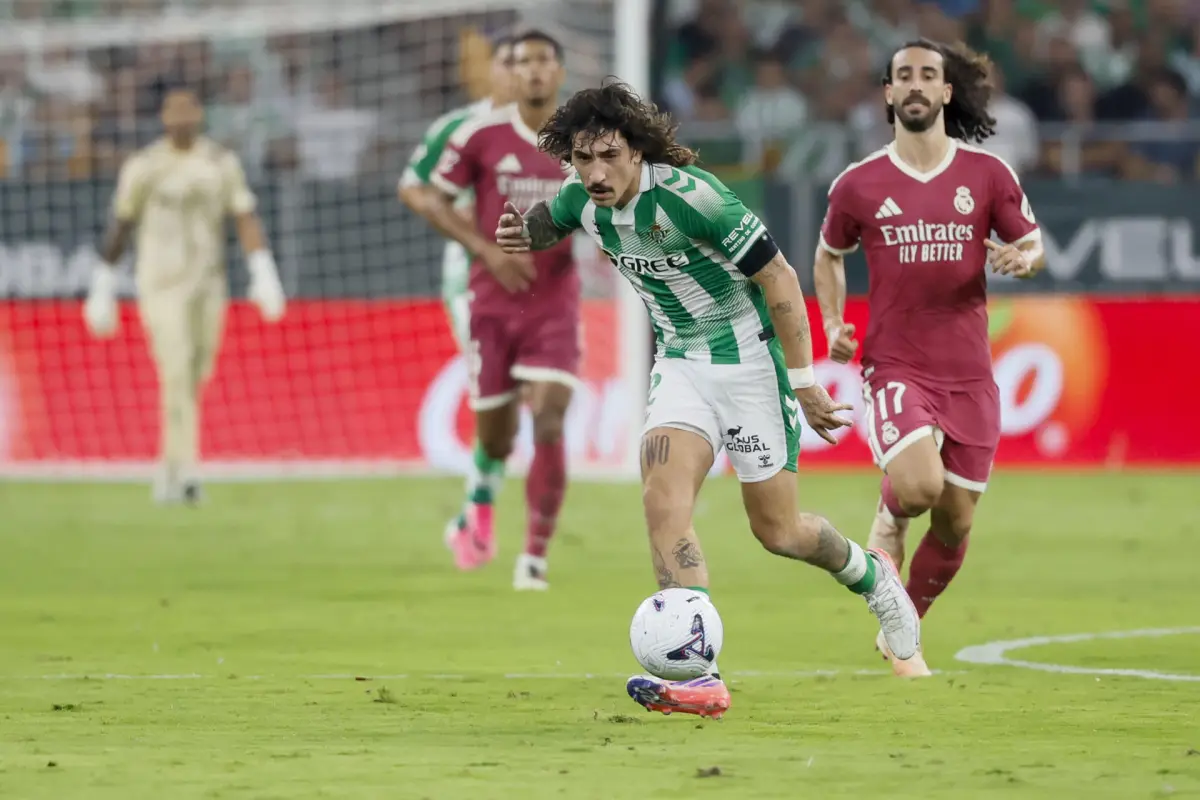 Héctor Bellerín, jugador del Real Betis Balompié - EFE