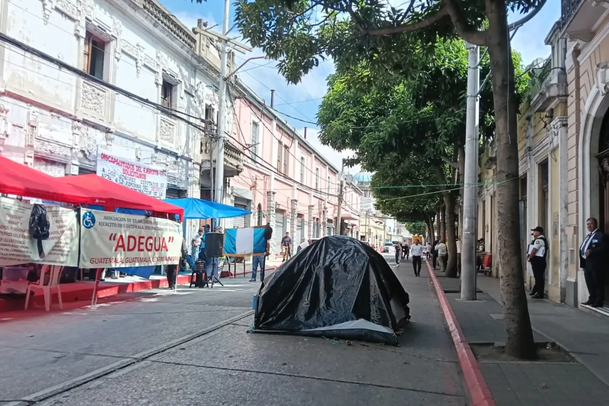 Manifestación de exmilitares en alrededores del Congreso el lunes 7 de septiembre de 2026., Dayana Rashón/EU