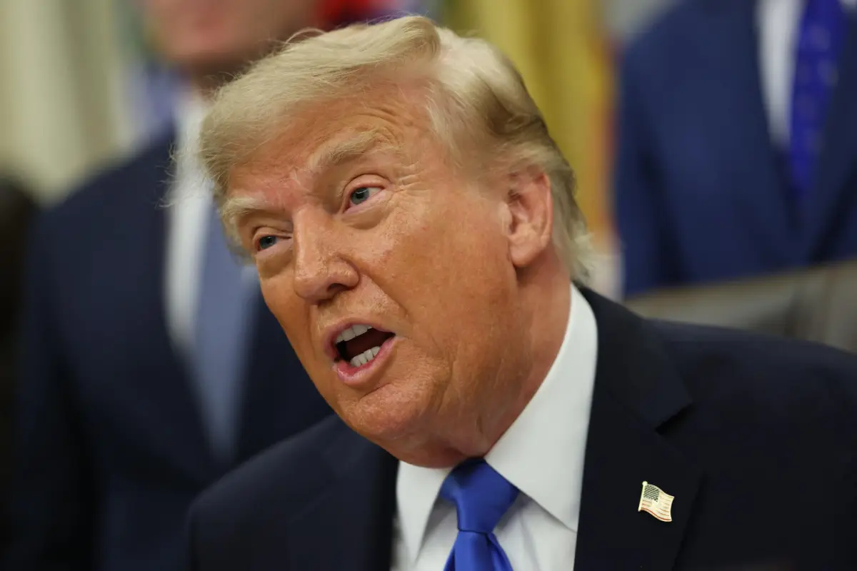 Trump en la Oficina Oval, EFE