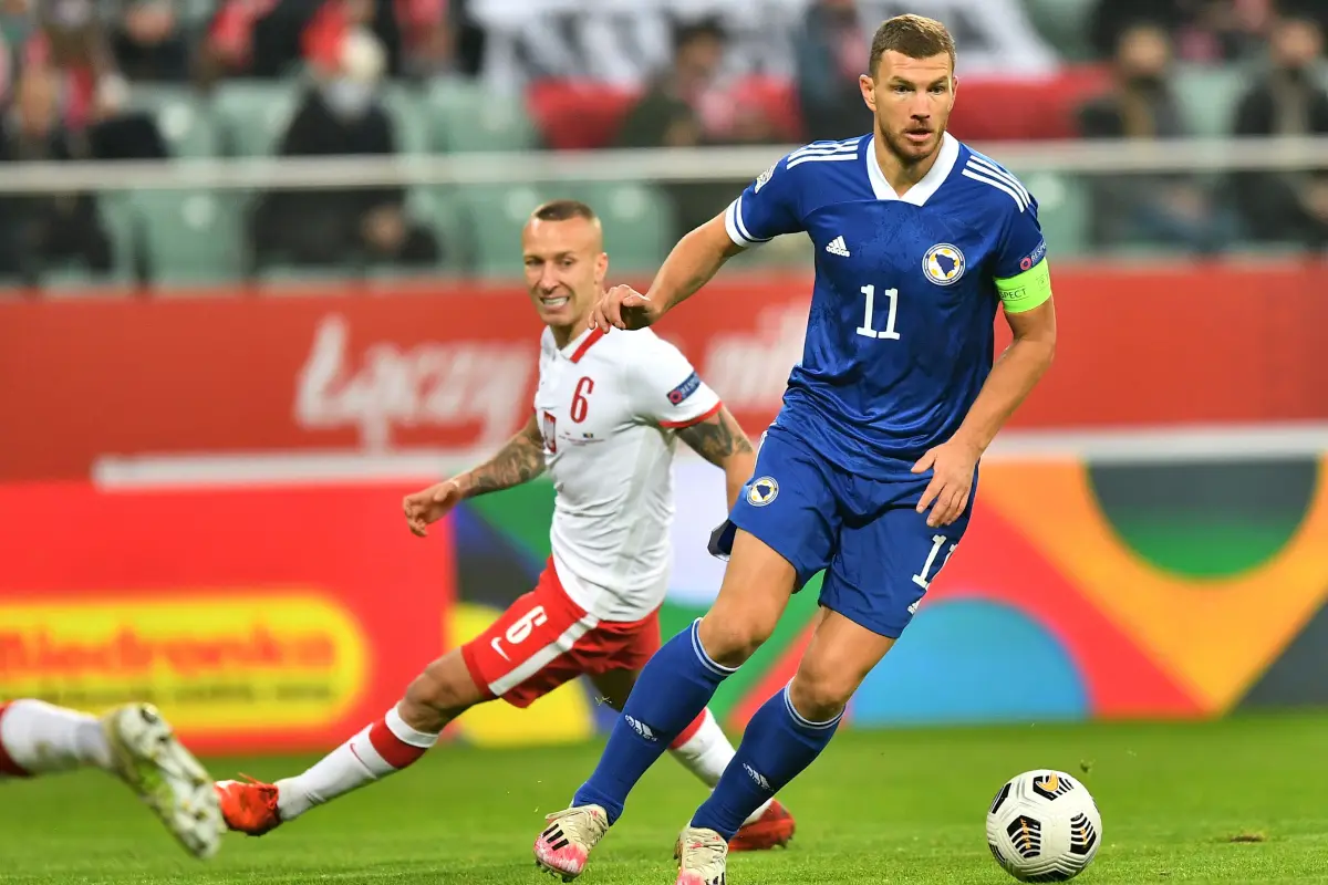 Edin Džeko se retira de la Selección con 40 años 