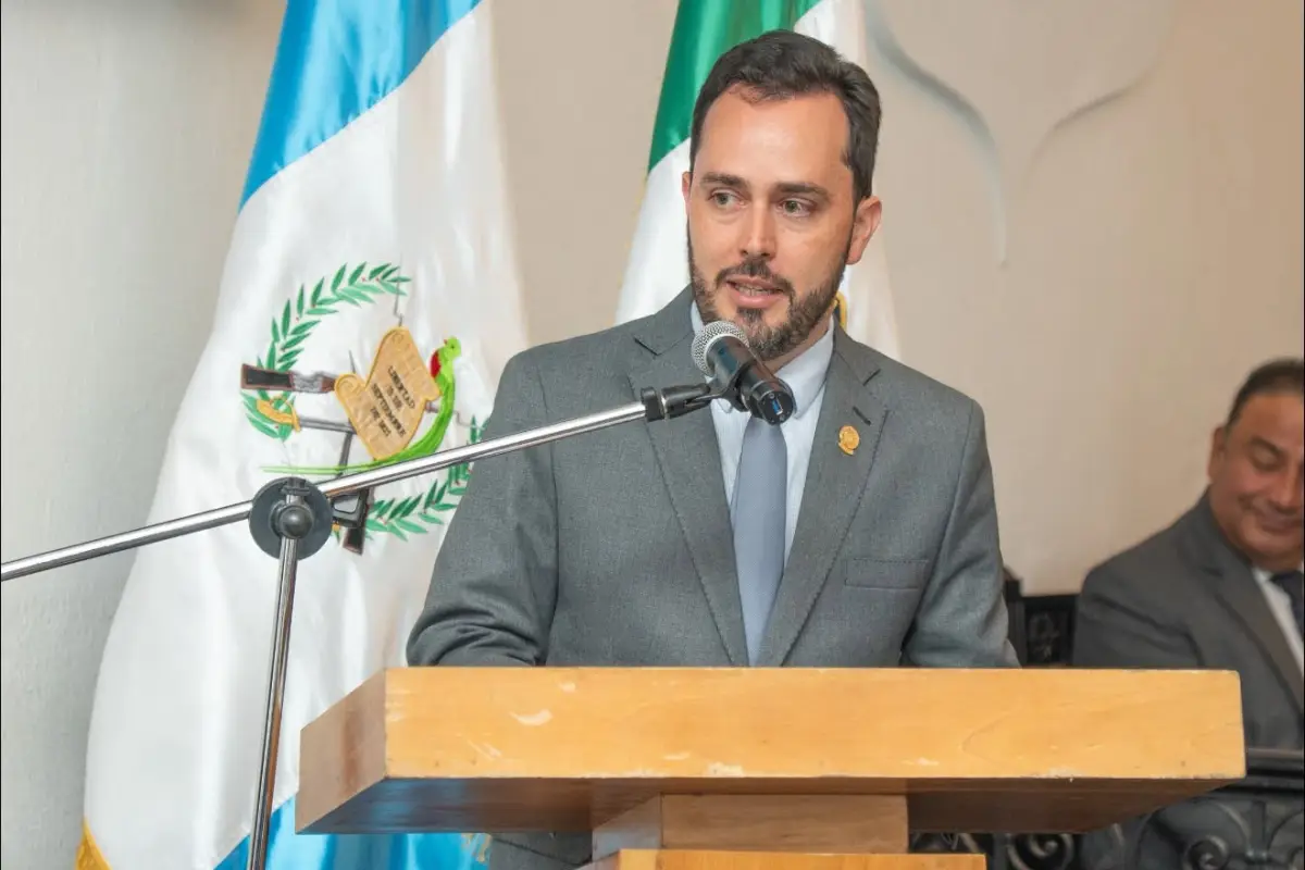 Juan Manuel Asturias., Redes sociales. 