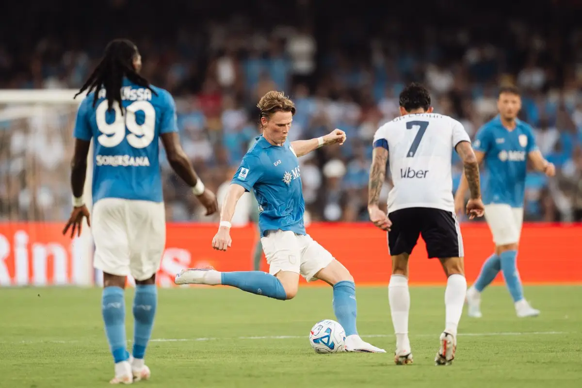 Scott McTominay se someterá a una intervención para corregir una arritmia - SSC Napoli