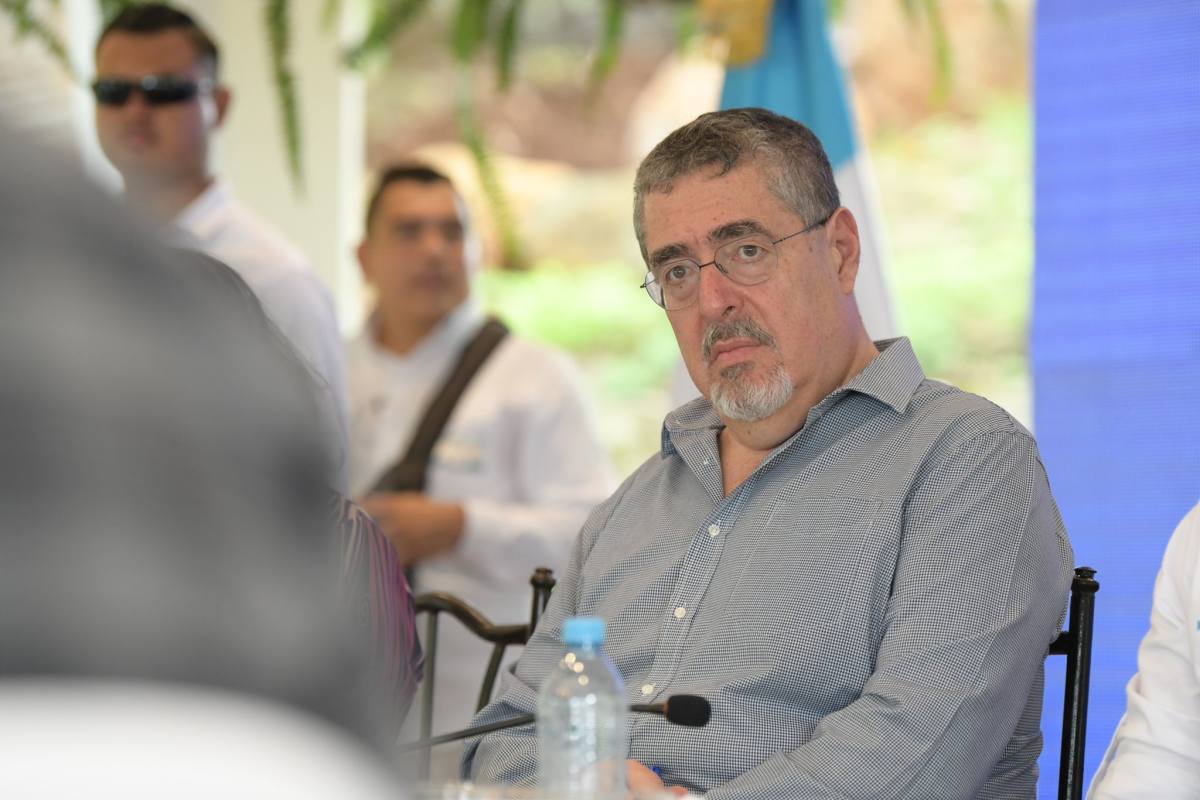 Arévalo promete entregar la Ciudad Deportiva de Los Amates durante su gobierno