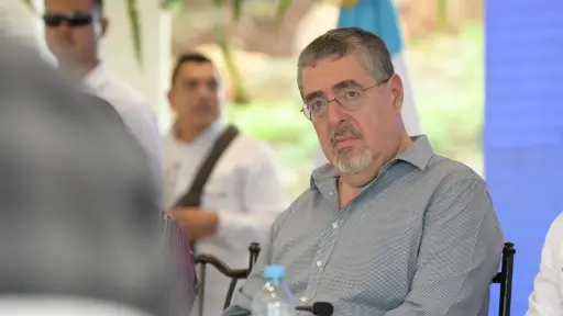 Arévalo promete entregar la Ciudad Deportiva de Los Amates durante su gobierno