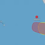 Huracán Lowell cerca de Hawái ,NHC