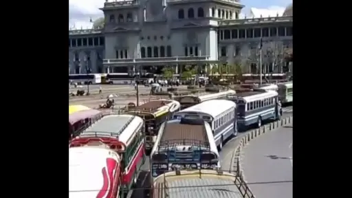 Transportistas hacen recorrido en caravana en la zona 1 capitalina el miércoles, 9 de septiembre de 2026. ,PMT capitalina/Montejo