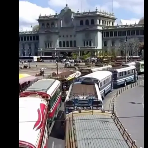 Transportistas hacen recorrido en caravana en la zona 1 capitalina el miércoles, 9 de septiembre de 2026. ,PMT capitalina/Montejo