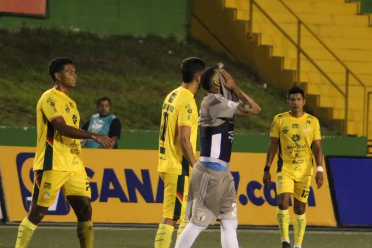 Comunicaciones cayó en casa ante Deportivo Marquense 