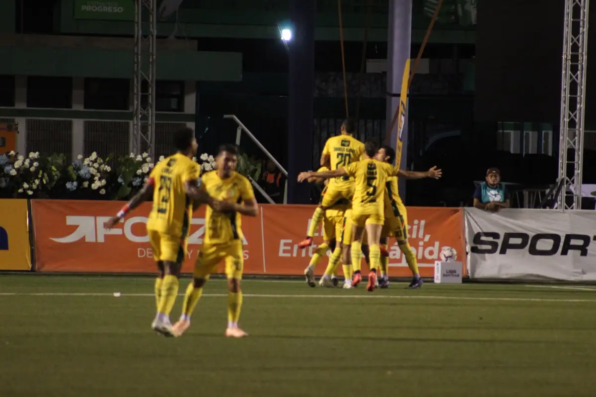 Marquense vuelve a ganar un partido en el Cementos Progreso 