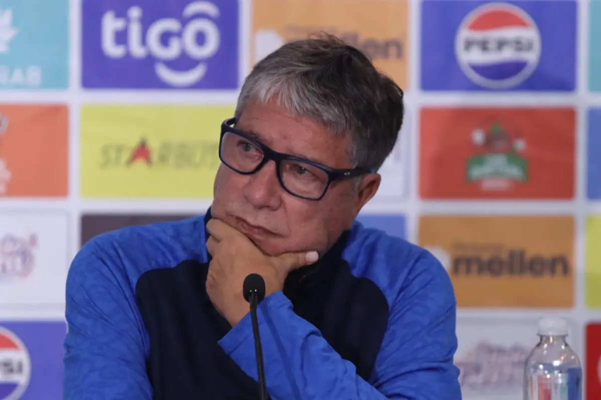 Hernán Darío Gómez, técnico de El Salvador 