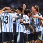 Argentina golea a Bolivia en el primer partido de la era post Messit