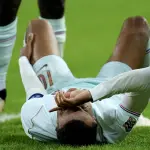 Mbappé regresa a Madrid tras lesionarse con Franciat