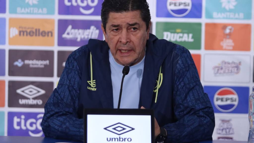 Conferencia de prensa de Luis Fernando Tena | Alex Meoño 