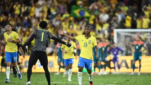 Rayan evita la derrota de Brasil ante Australia en el minuto 90+5