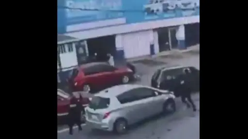 Momento en que PNC ataca a sicarios ,Captura de video