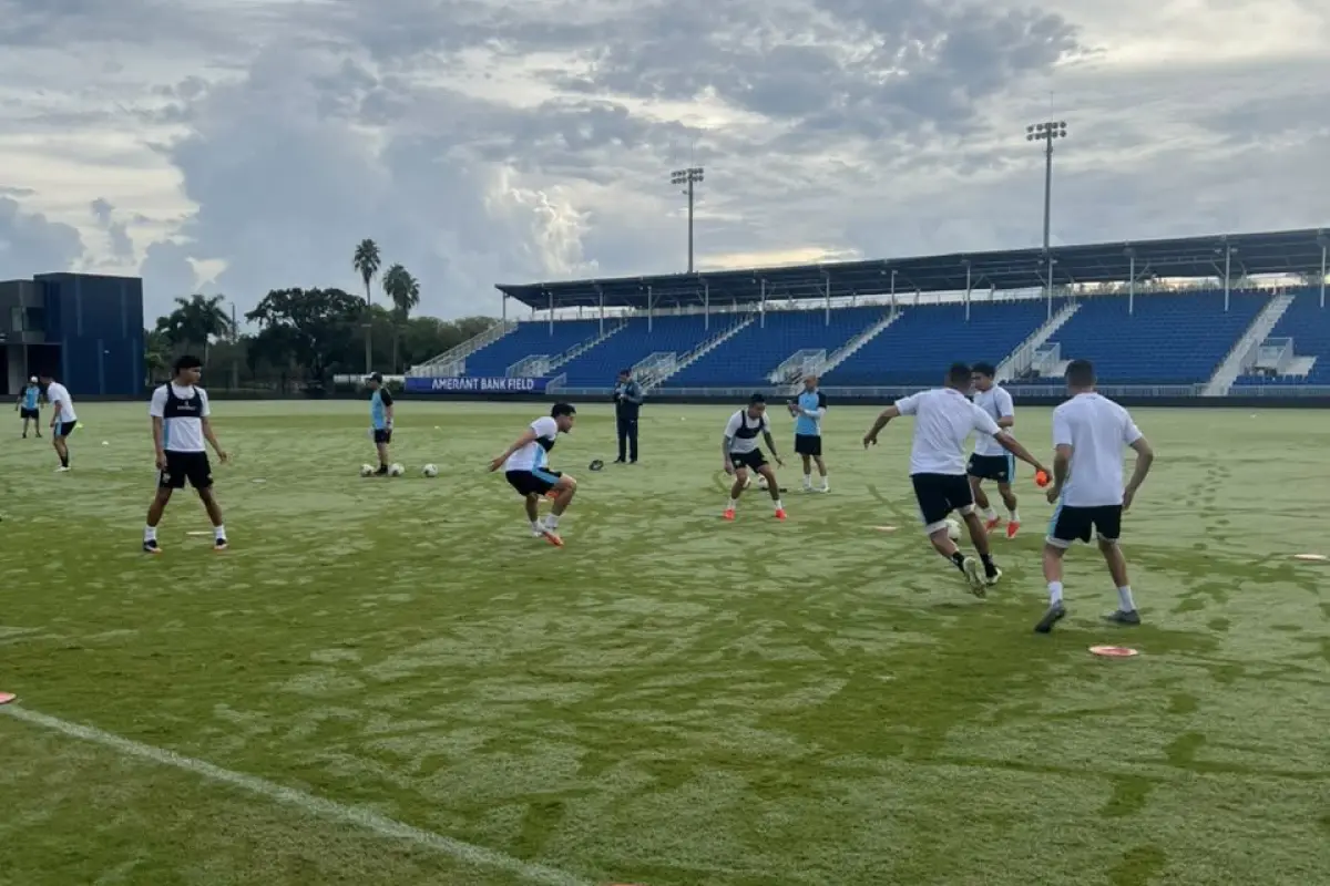 Entreno de la Selección de Guatemala en la ciudad de Miami - FFG