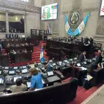 El Congreso aprobó el Decreto 22-2026, Ley de exención tributaria temporal de emergencia al consumidor de combustibles. ,Foto Dayana Rashon