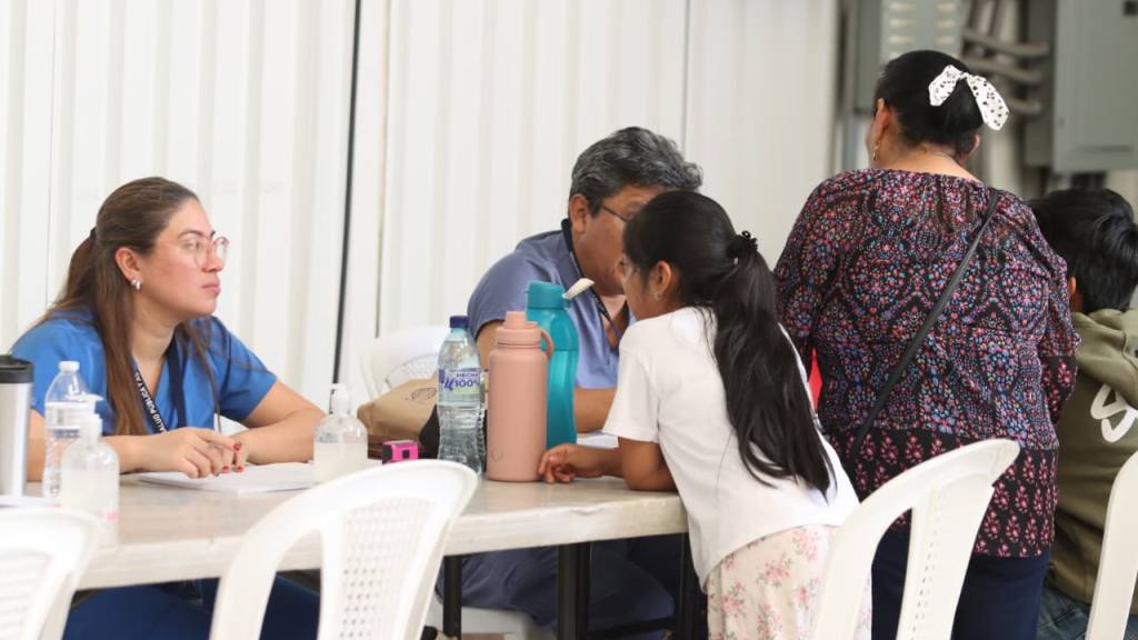 Celebran Feria de la Salud enfocada en la prevención del Cáncer | Alex Meoño