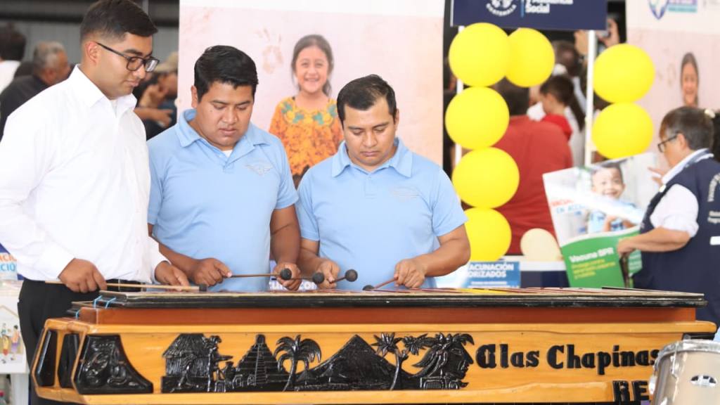 Celebran Feria de la Salud enfocada en la prevención del Cáncer | Alex Meoño