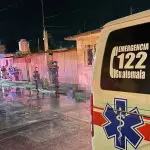 La víctima fue localizada sin vida sobre una banqueta en la zona 4 de Villa Nueva, Guatemala. ,Bomberos Voluntarios
