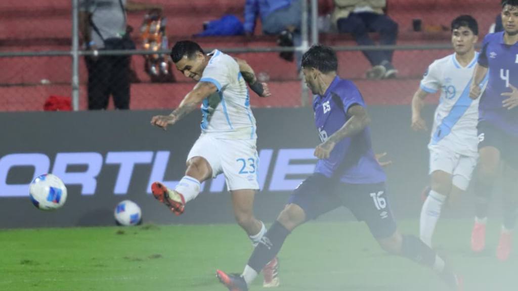 Partido entre Guatemala y El Salvador por la Liga de Naciones | Alex Meoño