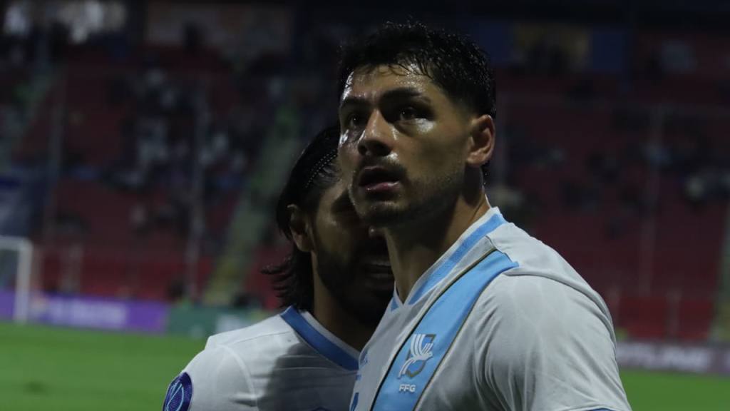Celebración de Darwin Lom ante El Salvador | Alex Meoño