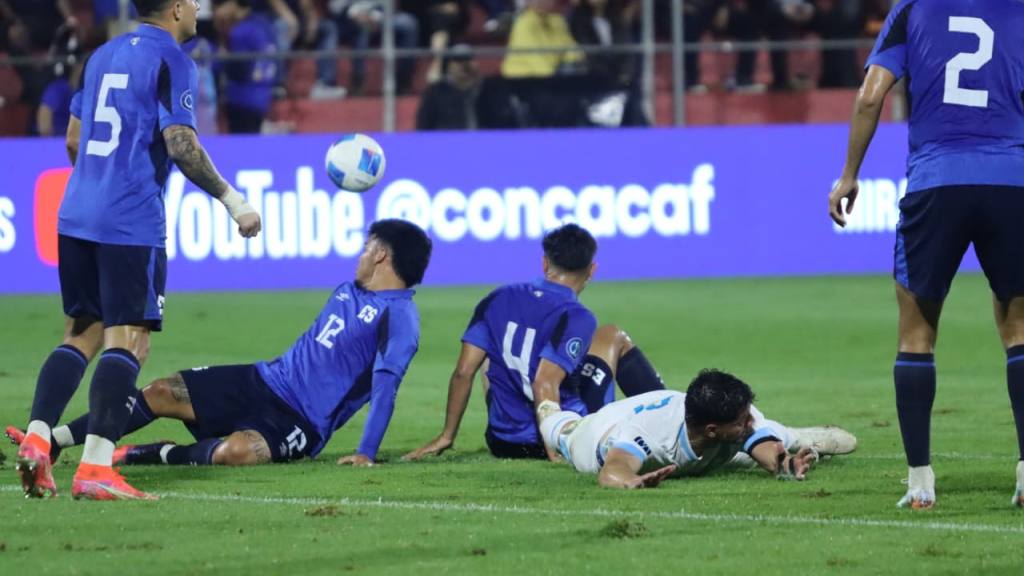 Partido entre Guatemala y El Salvador por la Liga de Naciones | Alex Meoño