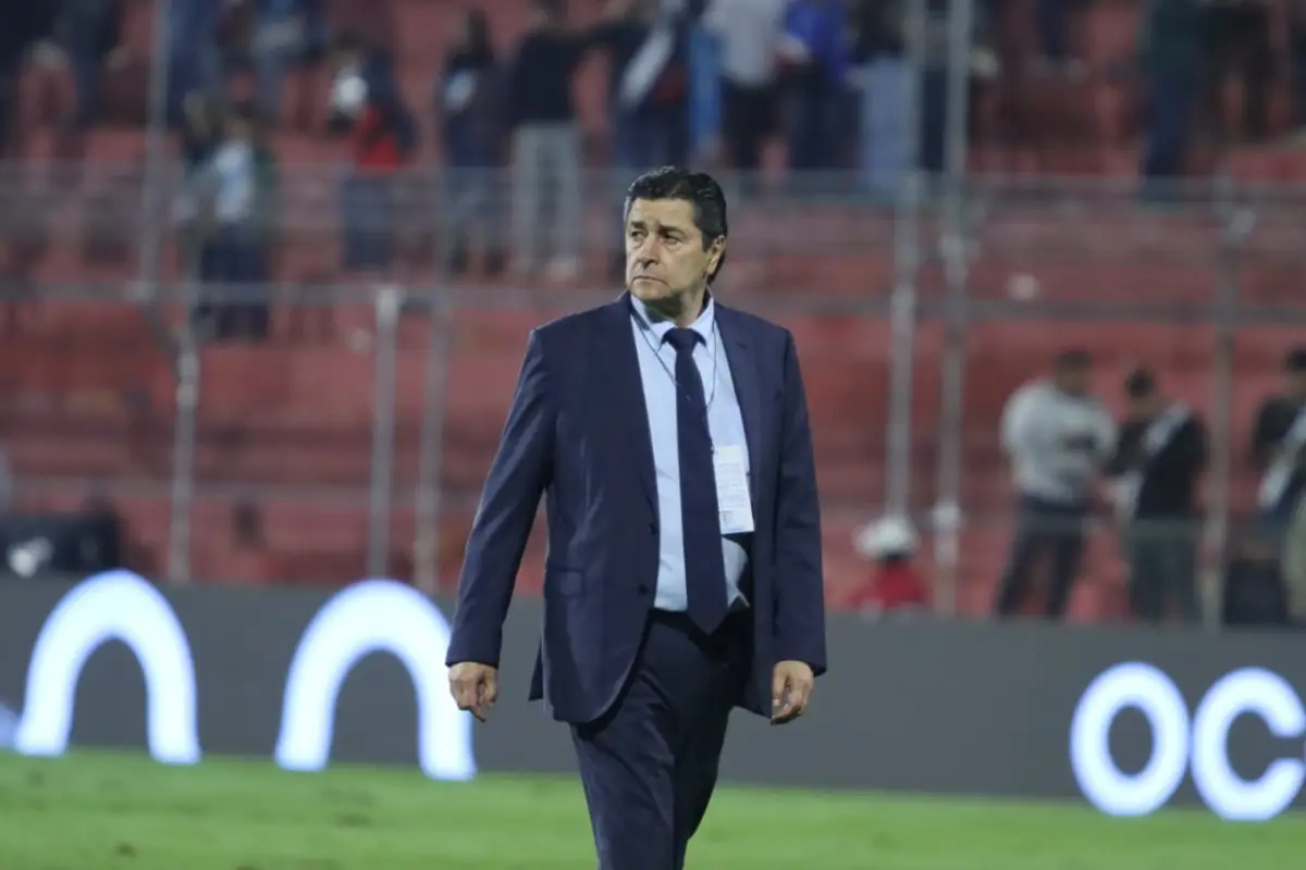 Luis Fernando Tena, técnico de la Selección de Guatemala - Alex Meoño