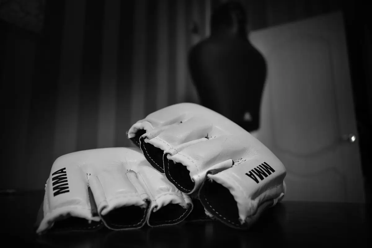 Imagen ilustrativa de unos guantes usados en artes marciales mixtas - Pixabay