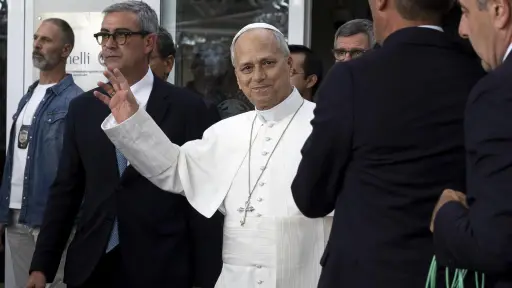 El Papa León XIV recibe el alta hospitalaria y regresará al Vaticano