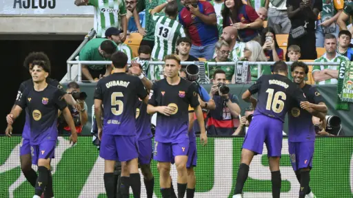 Barcelona golea al Betis en una semana clave en la temporada