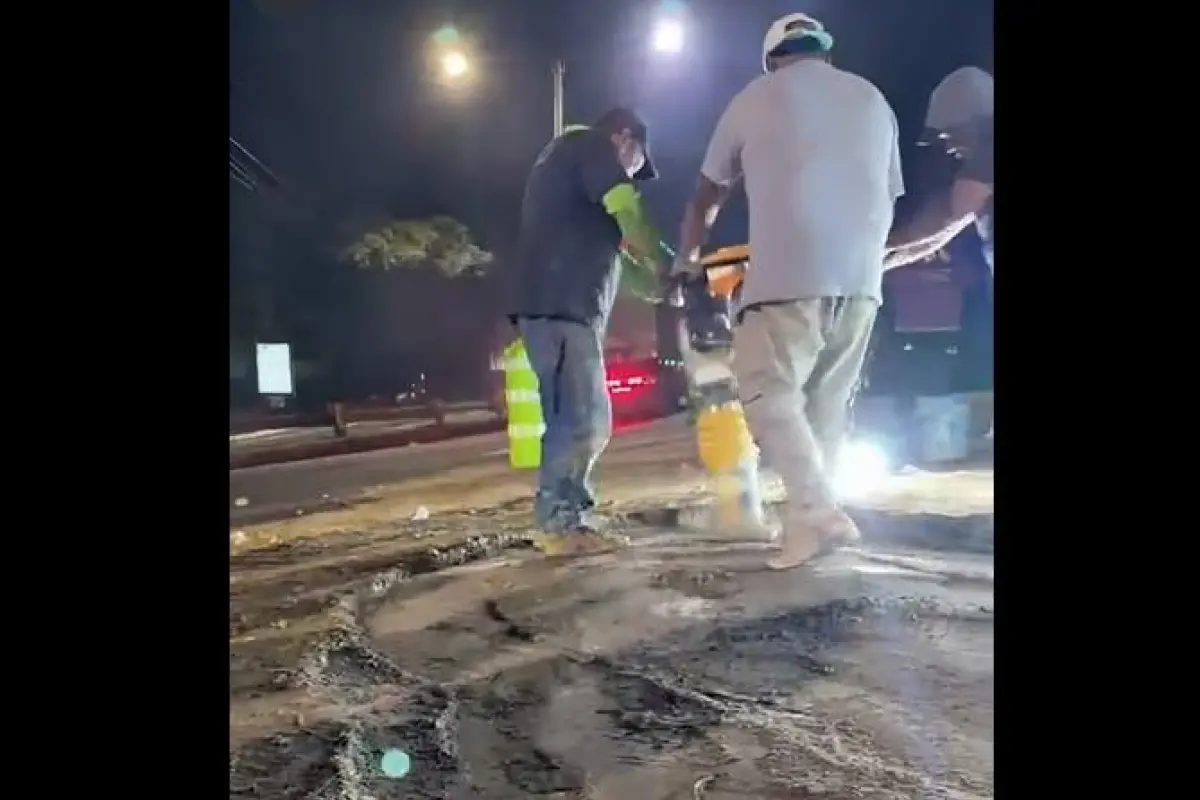 Trabajos en el área del hundimiento en Km. 16 de la ruta Interamericana., Municipalidad de Mixco