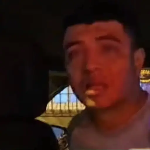 Capturan a presunto robacarros tras persecución en la capital. ,Captura de pantalla video de Facebook.